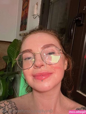 freckle_fox [ freckle-fox ] - Tip $30 to treat me to sushi. You know who you are😌