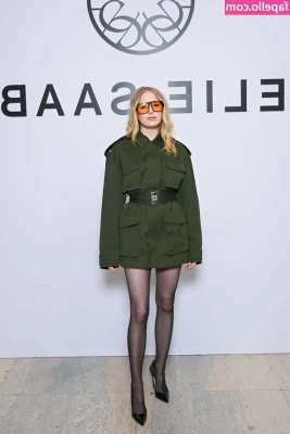 Ellie Bamber [ ellie-bamber ] - Never give up🥵