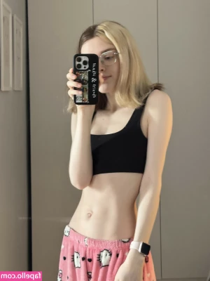 Shadsi - Swipe to get a good look at my pretty pink asshole Something would