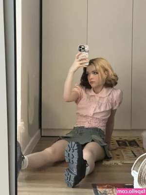 Shadsi - What do you think of this look?🥰 part 1