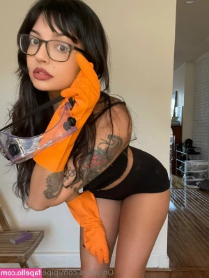 pipergetscrafty - use 1 word to describe me babe