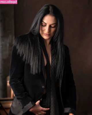 Sonya Deville [ sonya-deville ] - Calling all foot slaves  You need to send for each wrinkle and flick