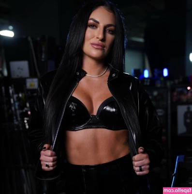 Sonya Deville [ sonya-deville ] - New mani& pedi #fetish