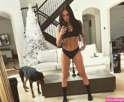 Sonya Deville [ sonya-deville ] - Worship My Nylon Feet As I Cum 12 min video I tease you as I pose