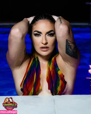 Sonya Deville [ sonya-deville ] - An insight to hat my other half does during the day. One week until