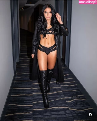 Sonya Deville [ sonya-deville ] - Making a mess all over myself
