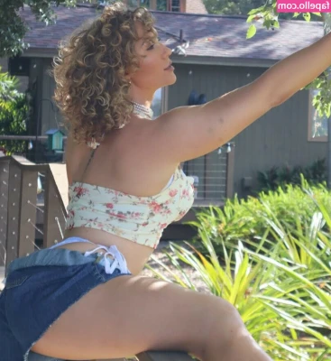 Nikkita Lyons [ nikkita-lyons ] - Hello!!! Any interesting plans today?