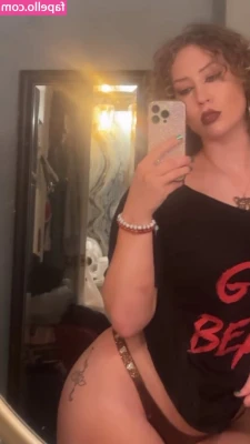 Nikkita Lyons [ nikkita-lyons ] - My face when my losersubs’ fiancé breaks up with him before I got
