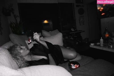 Nikkita Lyons [ nikkita-lyons ] - Is this position pleasing to your eyes