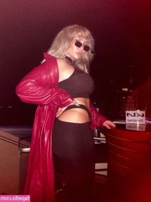 Nikkita Lyons [ nikkita-lyons ] - I may have lost weight but my ass still fat
