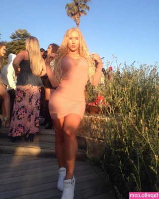 Nikkita Lyons [ nikkita-lyons ] - Go creep back on my page  More photos like this one to see and videos