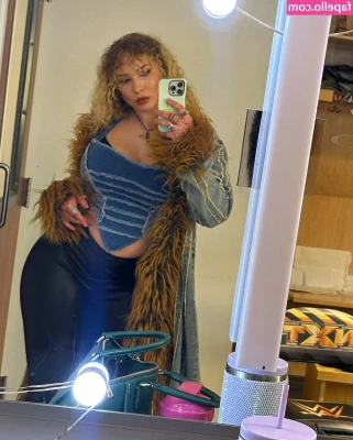 Nikkita Lyons [ nikkita-lyons ] - I’m Cooking on the smoker tonight 🧉