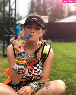 Chloe Moniz [ chloe-moniz ] - I'M BAAAACK!!   Mexico was absolutely insane and I know I promised