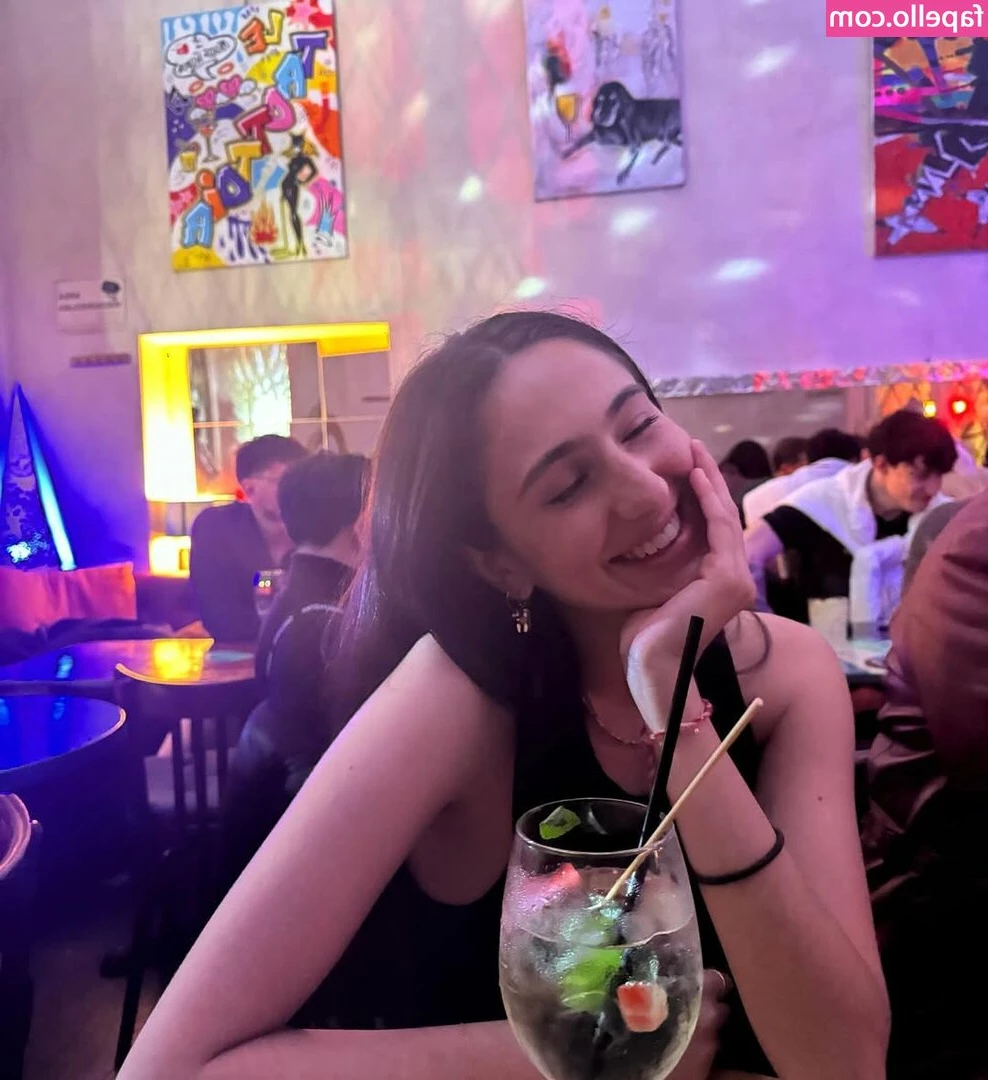 Alanah Tripi [ alanah-tripi ] - hotperson222 nbsp nbsp nbsp   hotperson222  Looking for a man who
