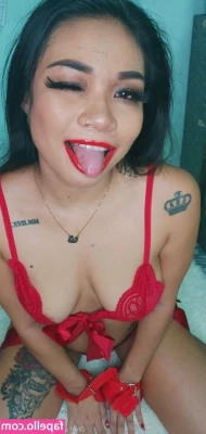 onlylinda_23 [ onlylinda-23 ] - Little cutie @palomalopezfree want to be punished🤤🤤🤤🤤 She