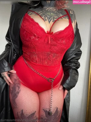 Verena Venus [ verena-venus ] - shorty got the fatty 🥱😈