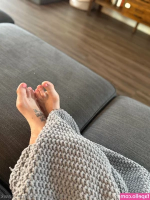 toe_hawk [ toe-hawk ] - Don t feel like getting out of bed this morning