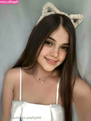 rubymore - No podía faltar el Trend viral en versión femenina