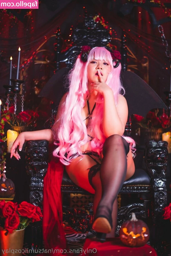 natsumiicosplay - want to see them naked   text me