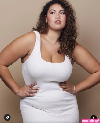 Vivien Blotzki [ vivien-blotzki ] - He s very obedient   I love it when they re like that   Who s next   