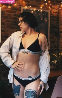 Alyssa Mercante [ alyssa-mercante ] - New Squirting videos sent to ur dm   my pussy was so wet and creamy