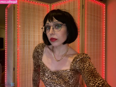 Alyssa Mercante [ alyssa-mercante ] - hey babes! 🥰 i’m craving something a little different than a part 1