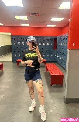 Alyssa Mercante [ alyssa-mercante ] - can you help me? 🤤