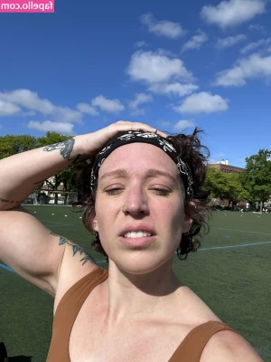 Alyssa Mercante [ alyssa-mercante ] - Would you like a taste