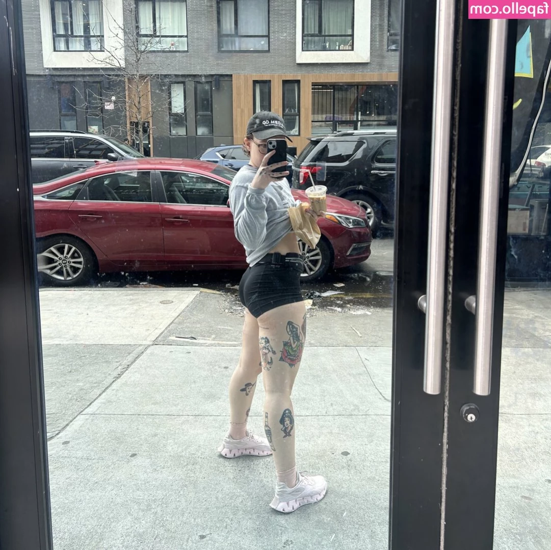 Alyssa Mercante [ alyssa-mercante ] - Cause I know you wanted to see the whole video