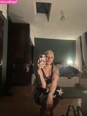 Alyssa Mercante [ alyssa-mercante ] - I love this position🥛