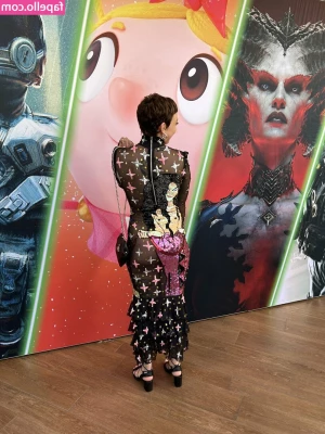 Alyssa Mercante [ alyssa-mercante ] - Draw me like one of your Pixar moms🥺