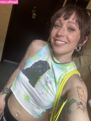 Alyssa Mercante [ alyssa-mercante ] - Thanks for all the birthday wishes I wish I was getting gang banged