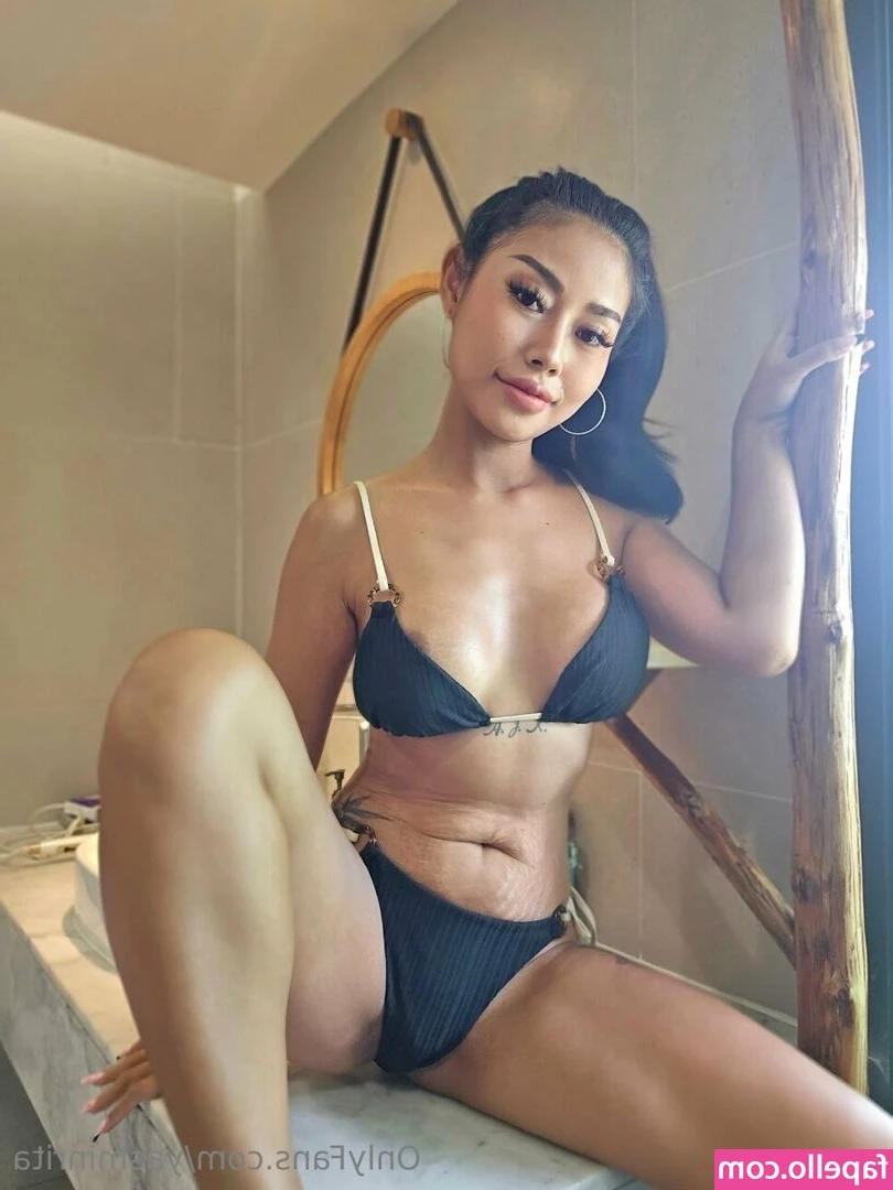 yasminrita - Construction Worker Enrique's feet and upper body tickled / lickled