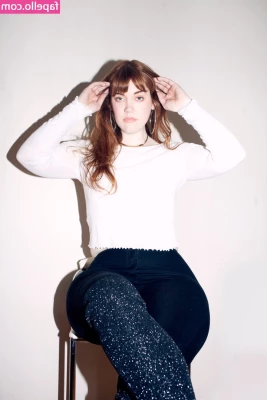 Anna Wise [ anna-wise ] - Let s get this weekend started the right way