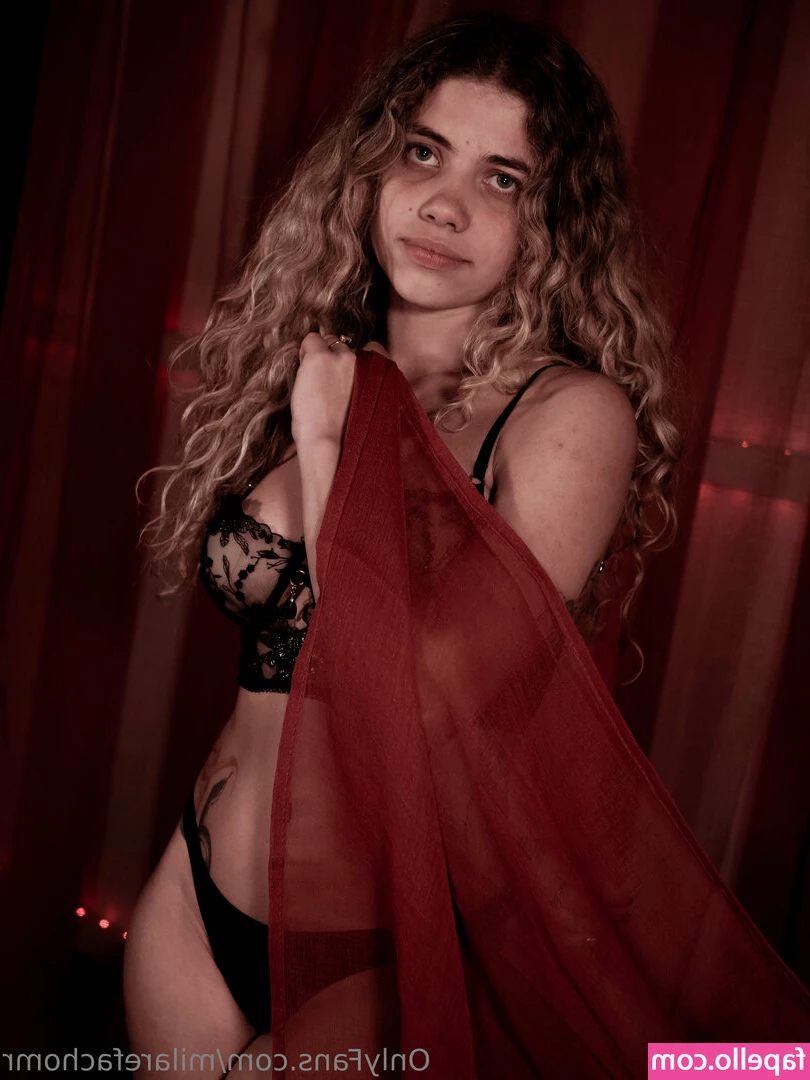 Mila Refacho [ mila-refacho-1 ] - And a little something extra 😉