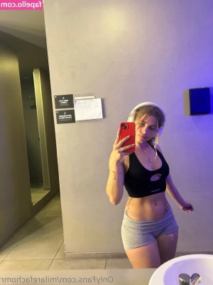Mila Refacho [ mila-refacho-1 ] - I´m open to do CUSTOM VIDEOS! 😏Tell me what is your fantasy and