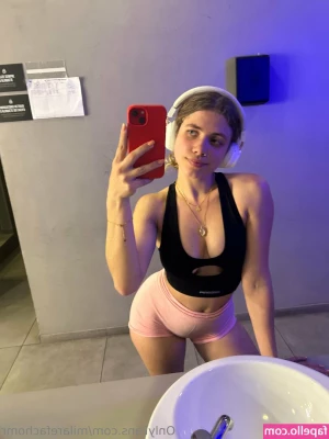 Mila Refacho [ mila-refacho-1 ] - Images to cheer up your penis