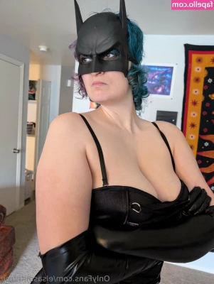 elsasmithfree - Would you cum on my face or titties