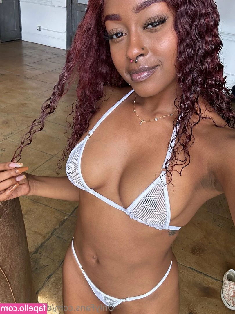 destinymira - i m enjoying the view  do you
