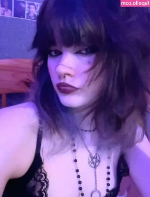 Aymiecore - 🤤 Experience the pleasure of 🍓@wonderfulmila busty slut who