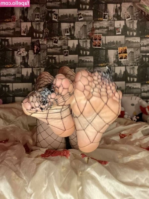 Aymiecore - Need a hug with a penis. In my vagina. Stat.