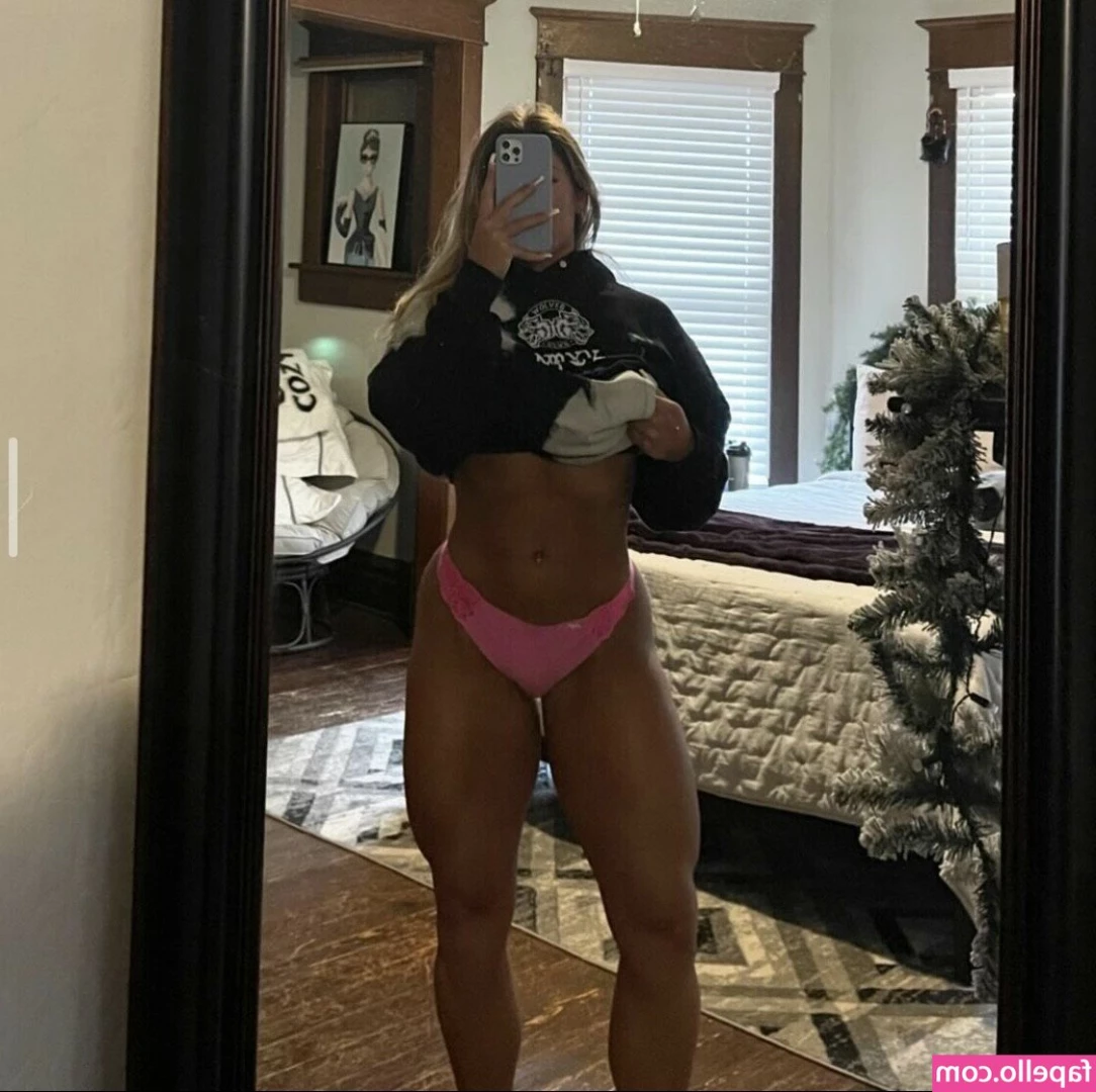 Kaitlinn_kfit [ kaitlinn-kfit ] - WHAT DO YOU WANT TO SEE?  @lucymuse