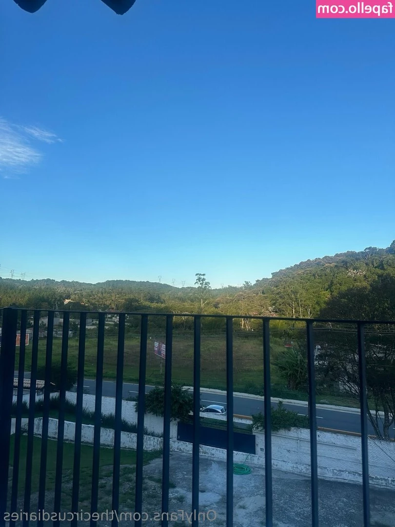 thecircusdiaries - 💘💘💘I love fucking myself with my toys, would you like to see