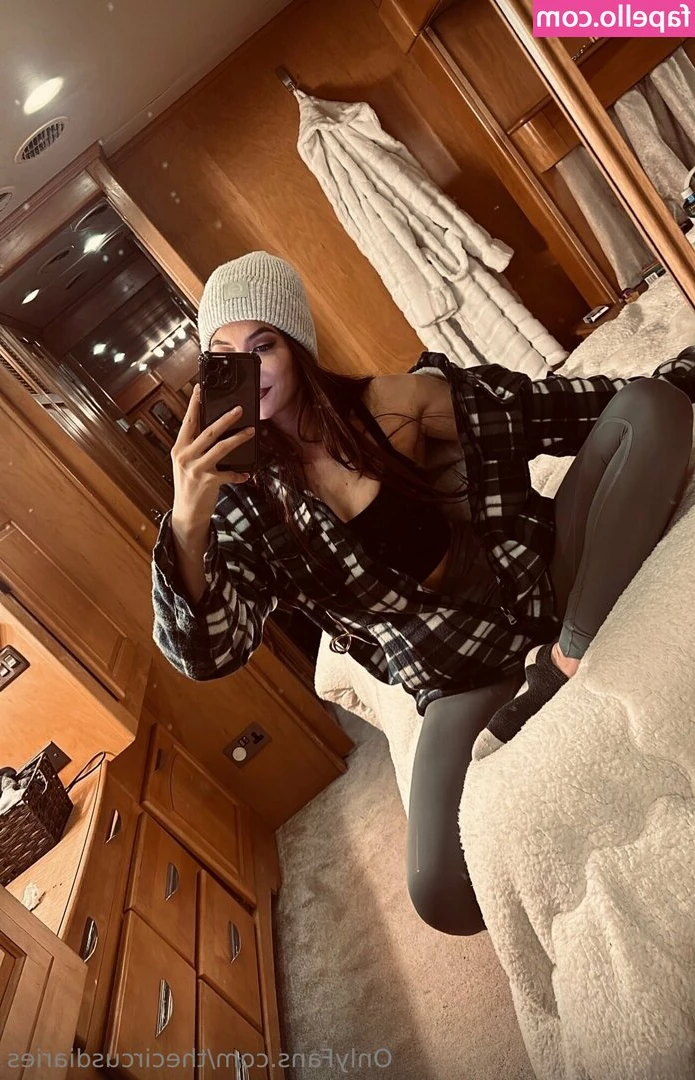 thecircusdiaries - Anyone hungry