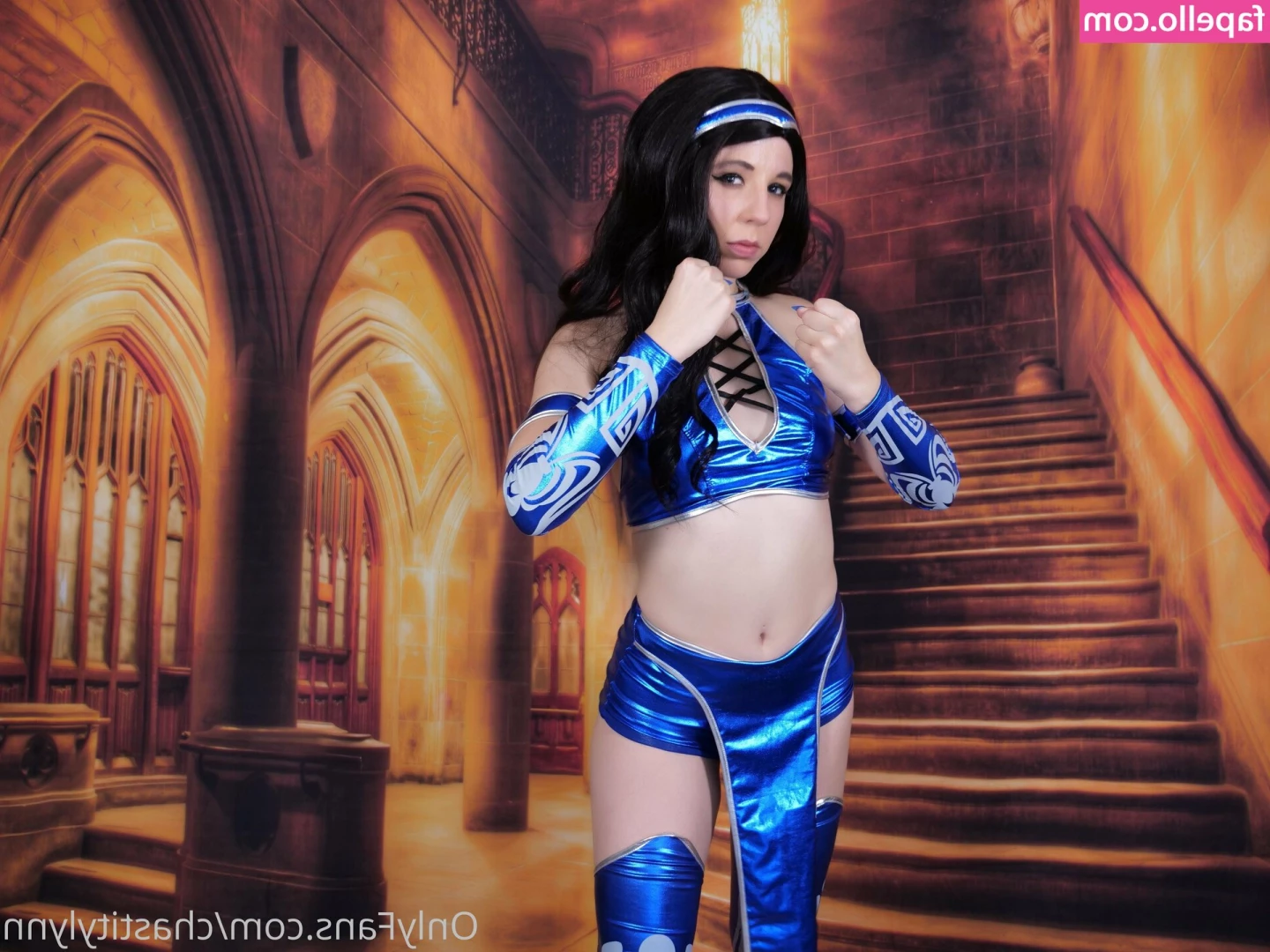 Chastity Lynn [ chastity-lynn ] - Would you let me take your broomstick for a ride