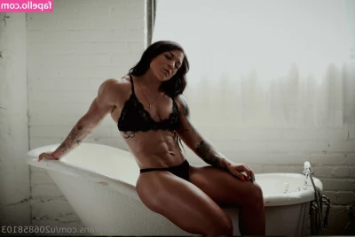 Jen_erhardt_ifbbpro [ jen-erhardt-ifbbpro ] - Let s go for a dip