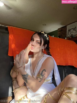 Haylee Nicole [ haylee-nicole ] - Playing with dildo