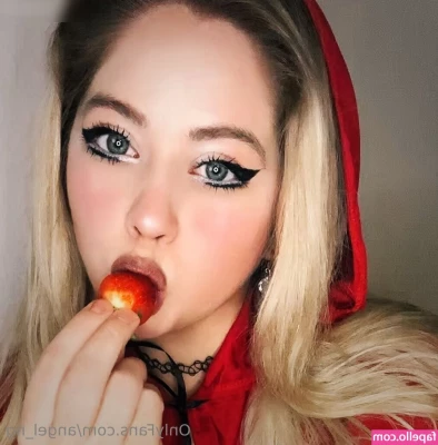 angel_ng__ [ angel-ng ] - Just a little screen shot from the first 5$ video I sent to you!