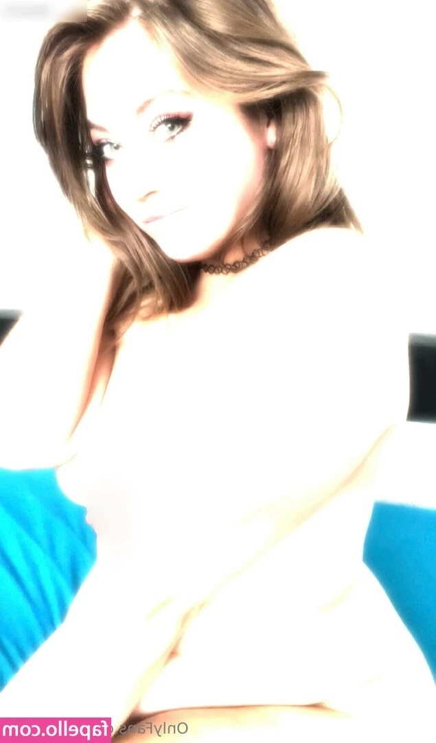 angel_ng__ [ angel-ng ] - I ve been sick since Wednesday  hopefully I m on the mend  I wanna