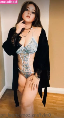 angel_ng__ [ angel-ng ] - Are you here fore EXPLICIT pics  go on my VIP account  ivydiamondvip